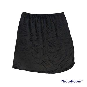 Vintage Women’s Vassarate Short Slip / Size Large